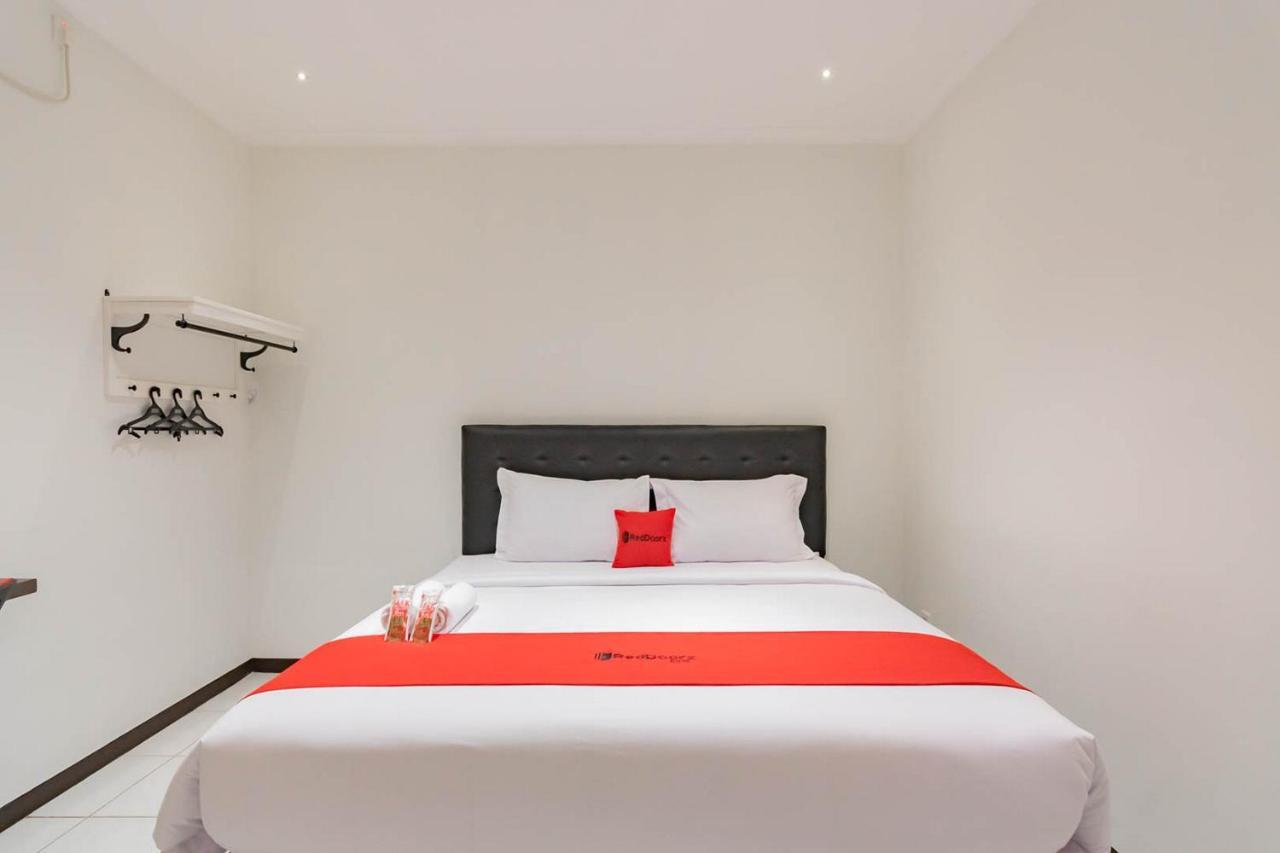 RedDoorz Plus @ Pakuan Residence Tajur Bogor Zewnętrze zdjęcie