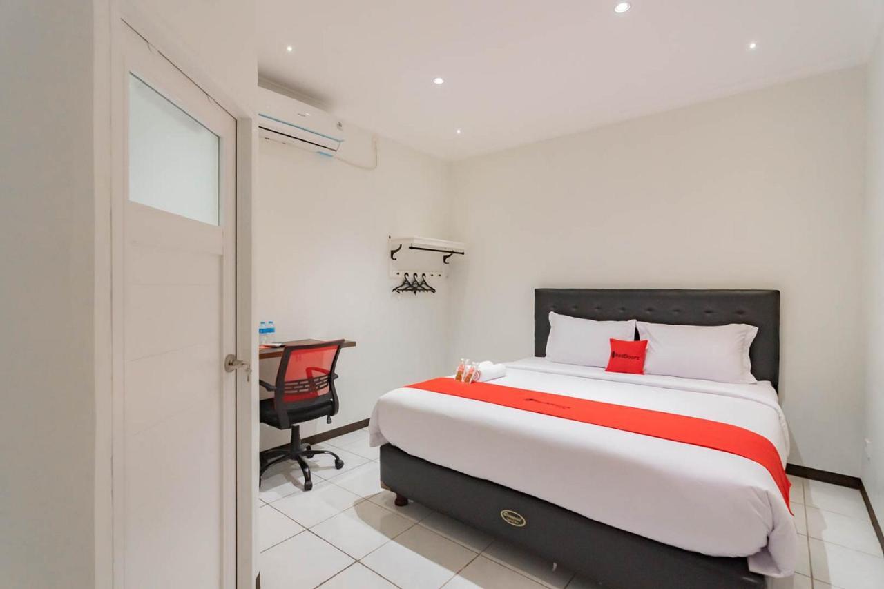 RedDoorz Plus @ Pakuan Residence Tajur Bogor Zewnętrze zdjęcie