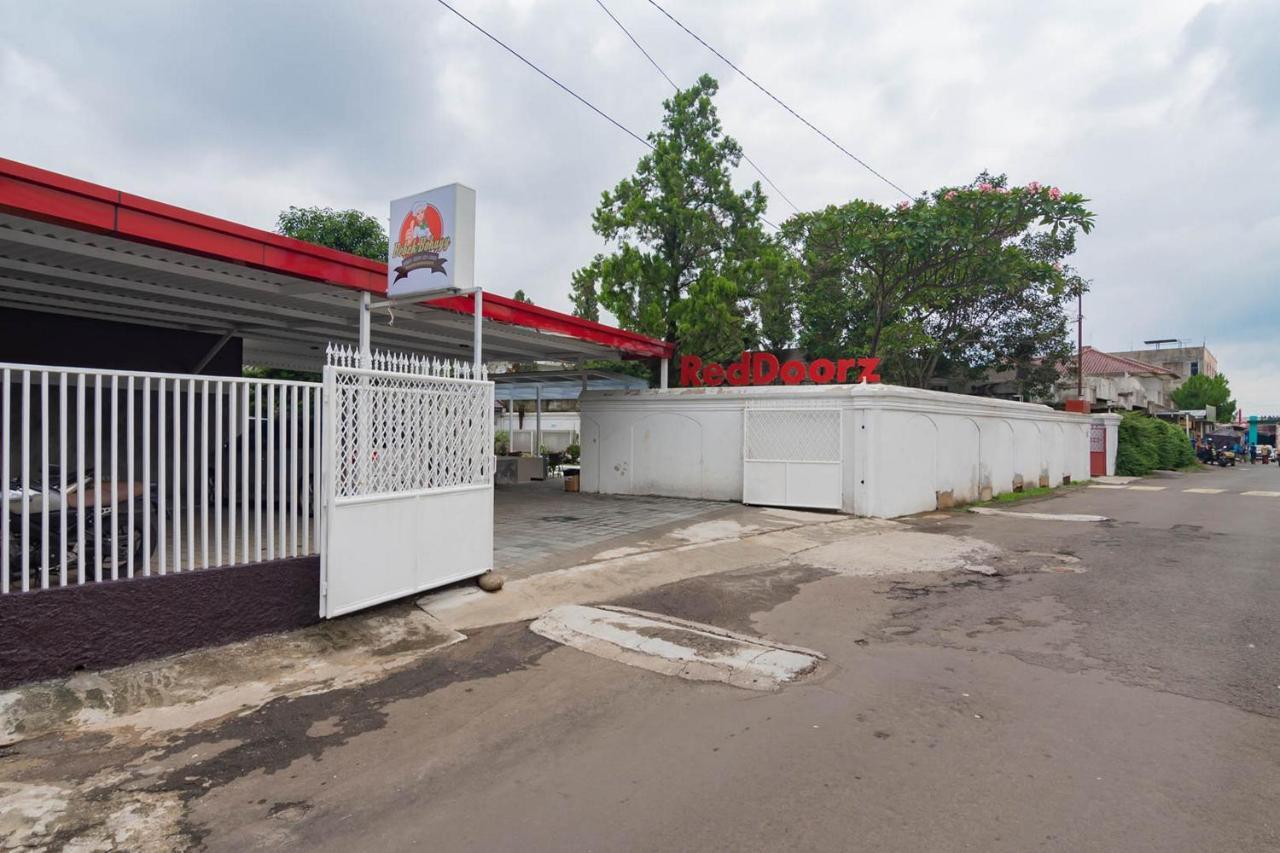 RedDoorz Plus @ Pakuan Residence Tajur Bogor Zewnętrze zdjęcie