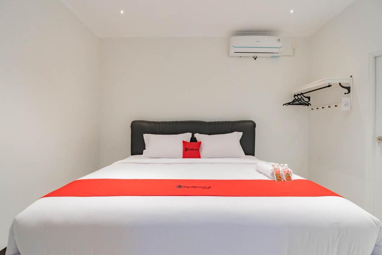 RedDoorz Plus @ Pakuan Residence Tajur Bogor Zewnętrze zdjęcie